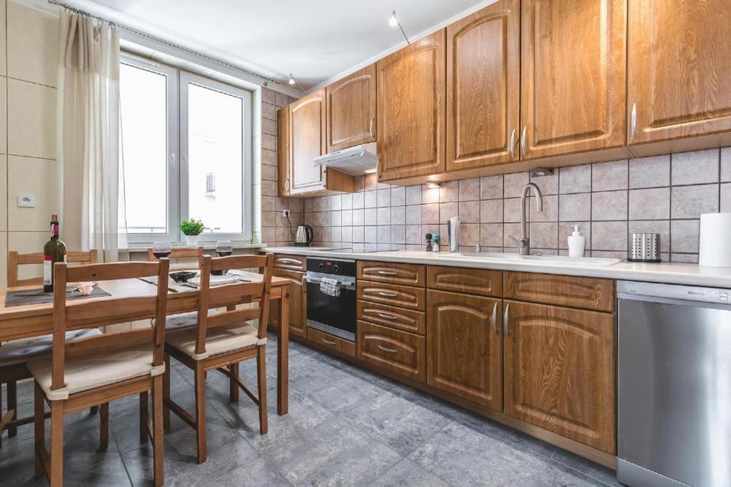 Apartament Niecala Queens Superior Lublin Buitenkant foto