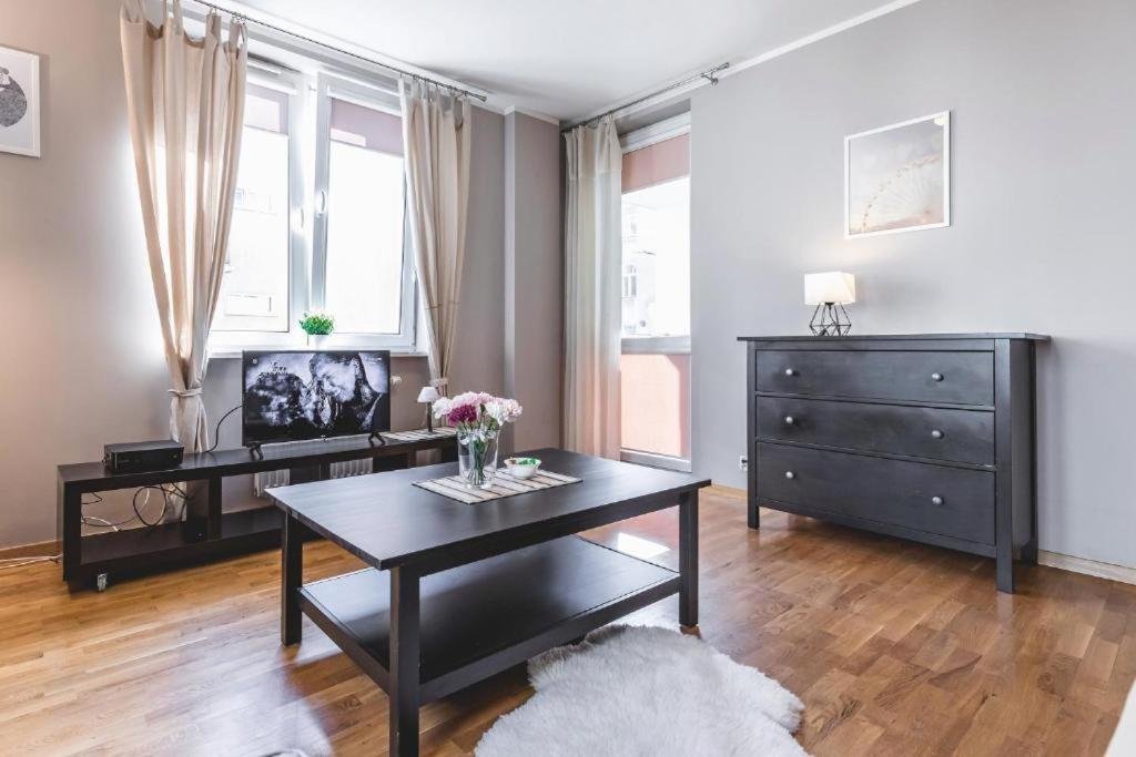 Apartament Niecala Queens Superior Lublin Buitenkant foto