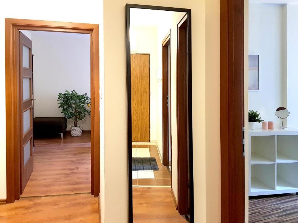 Apartament Niecala Queens Superior Lublin Buitenkant foto
